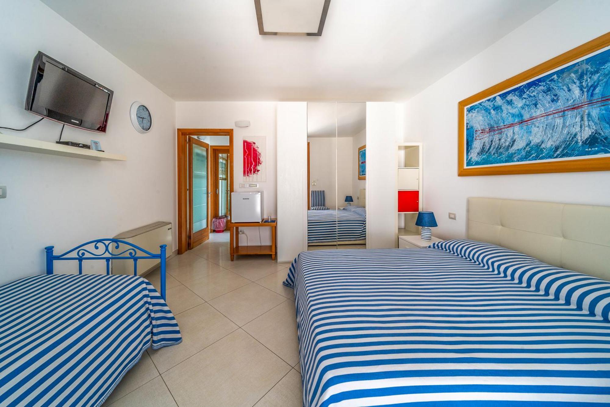 Lo Scalo Bed And Breakfast Marina Di Novaglie Алессано Экстерьер фото
